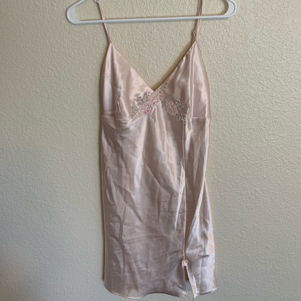 VINTAGE BLUSH SILK SLIP